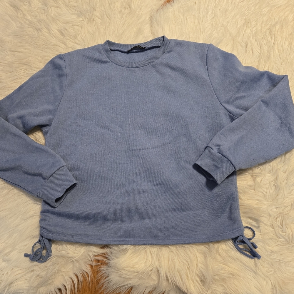 🆕️3/$30🍃Zara Sweatshirt